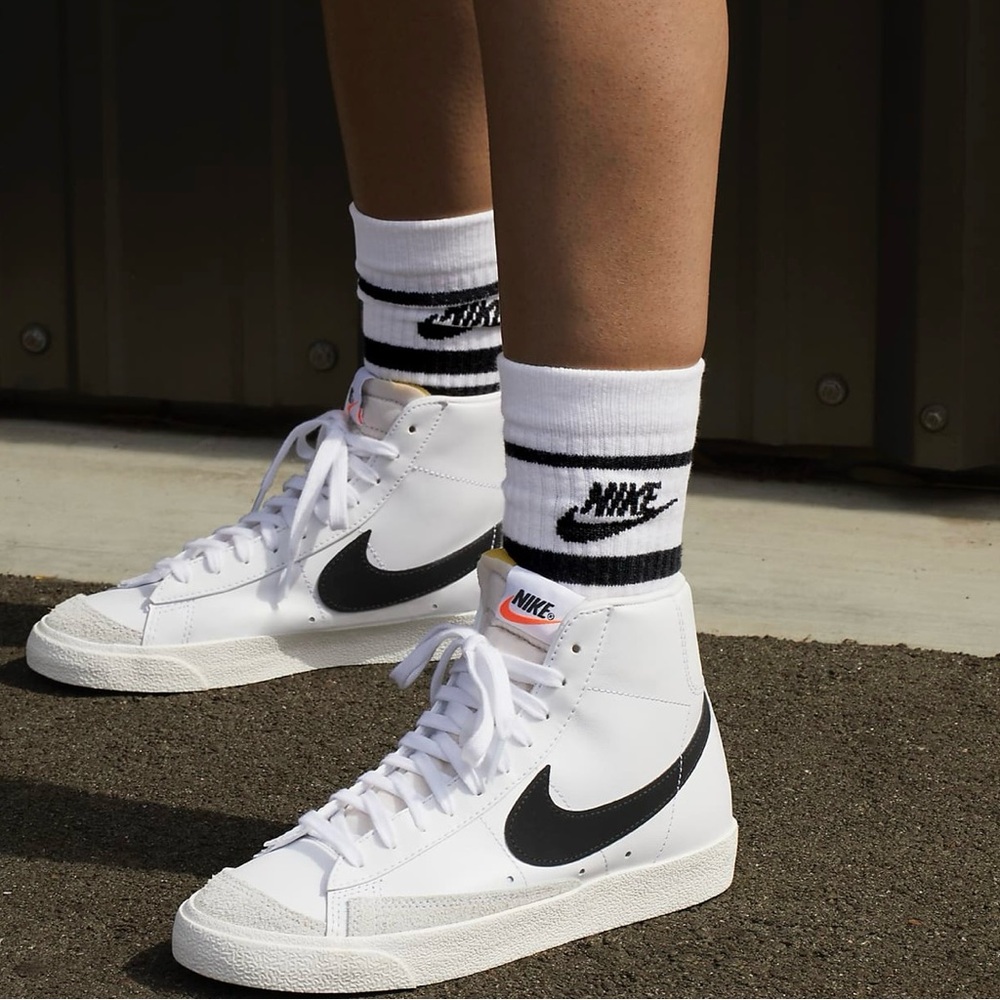 WOMEN'S NIKE BLAZER MID '77 NEXT NATURE CASUAL SHOES